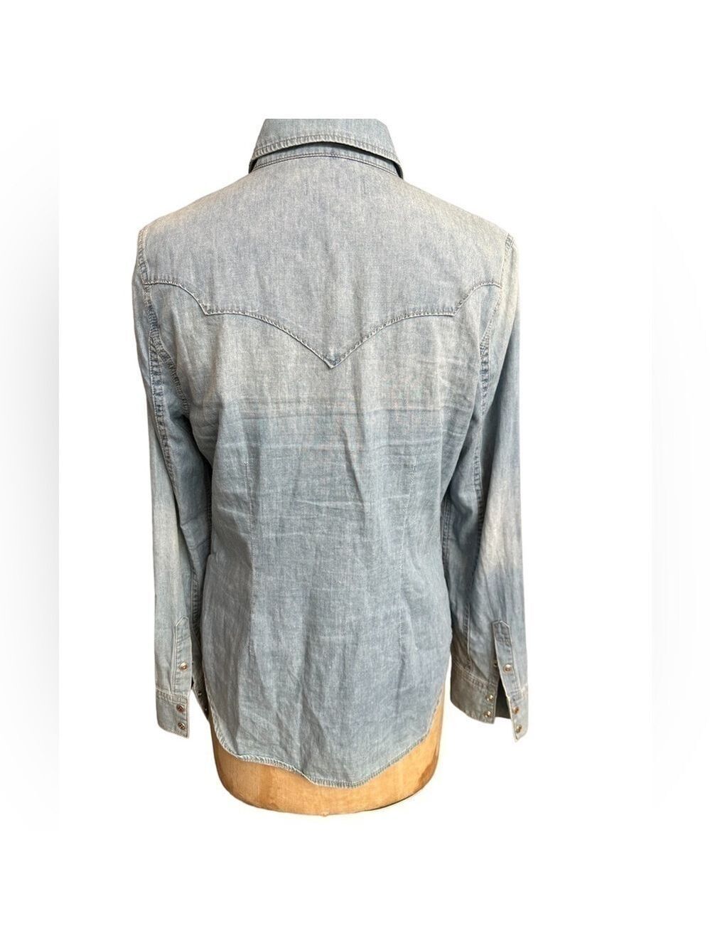 Level 99 Stacey western button up size M - Picture 6 of 7